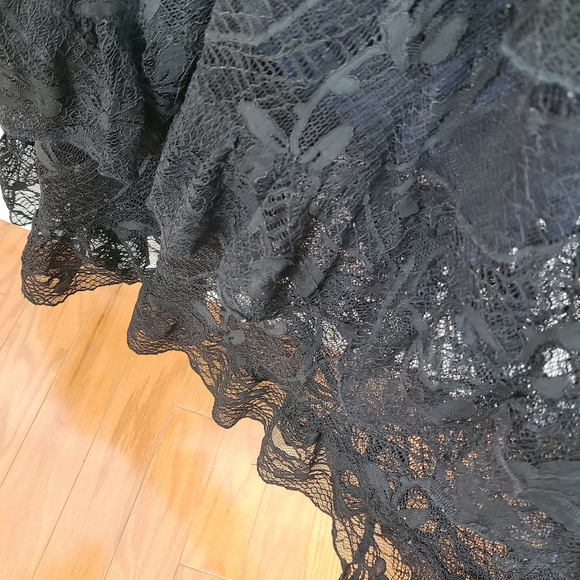 Avantlook | NWT Layered Ruffle Lace Midi Dress Black Size Large - Picture 11 of 14